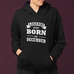Sweatshirt com Capuz Legends are Born in - Mês Personalizado