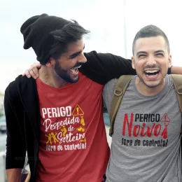 Perigo Despedida Solteiro Fora de Controlo T-shirt Set