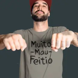Muito Mau Feitio Men's T-shirt