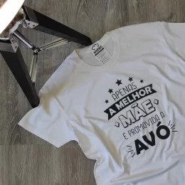 Apenas a Melhor Mãe é Promovida a Avó Large Size T-shirt