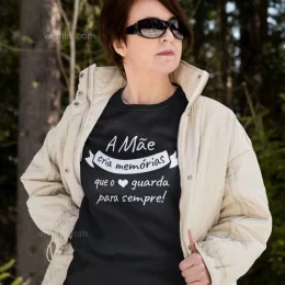A Mãe Cria Memórias Sweatshirt