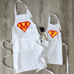 Conjunto Aventais Superwoman Personalizável Mãe e Filhos